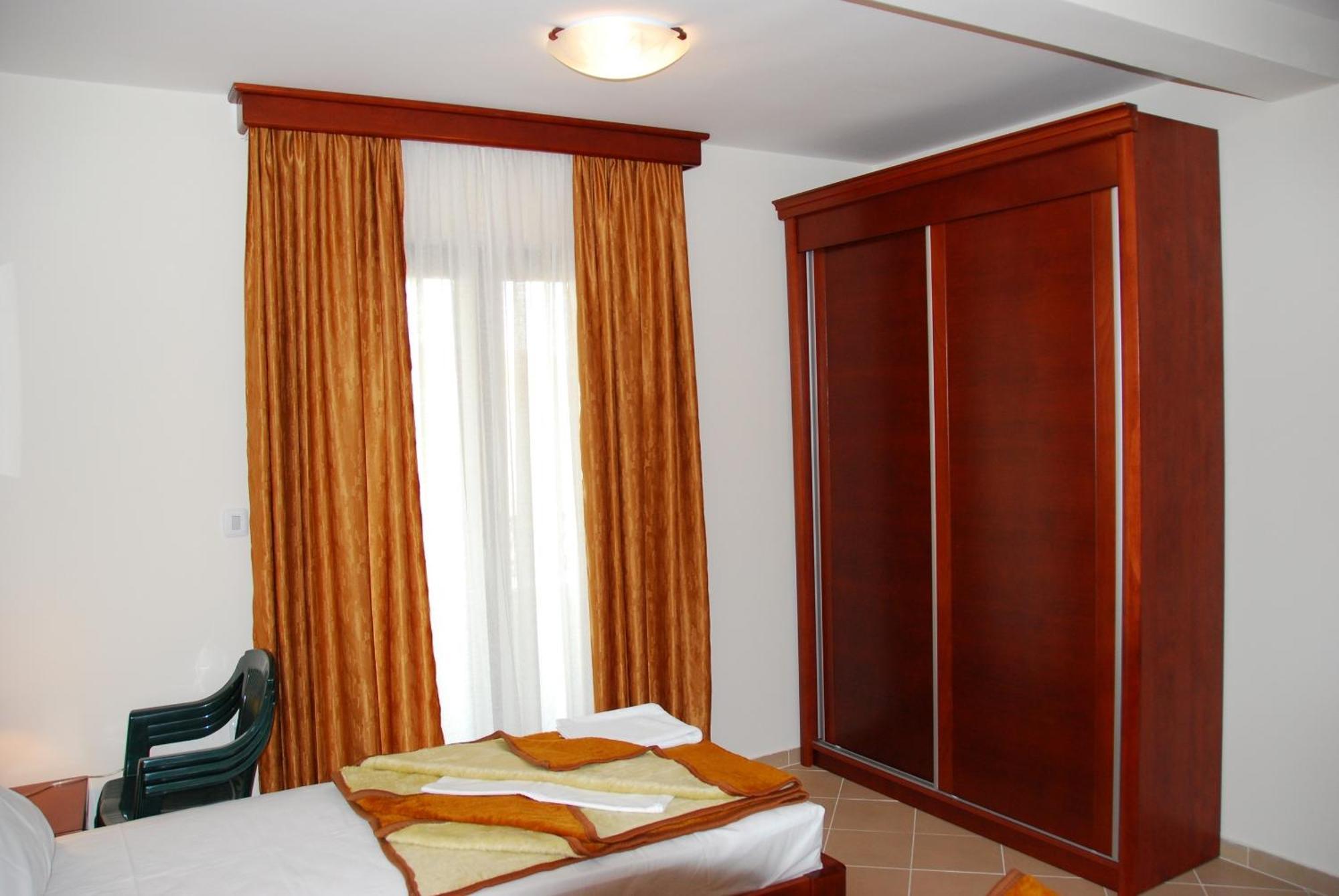 Apartments Krapina บุดวา ภายนอก รูปภาพ