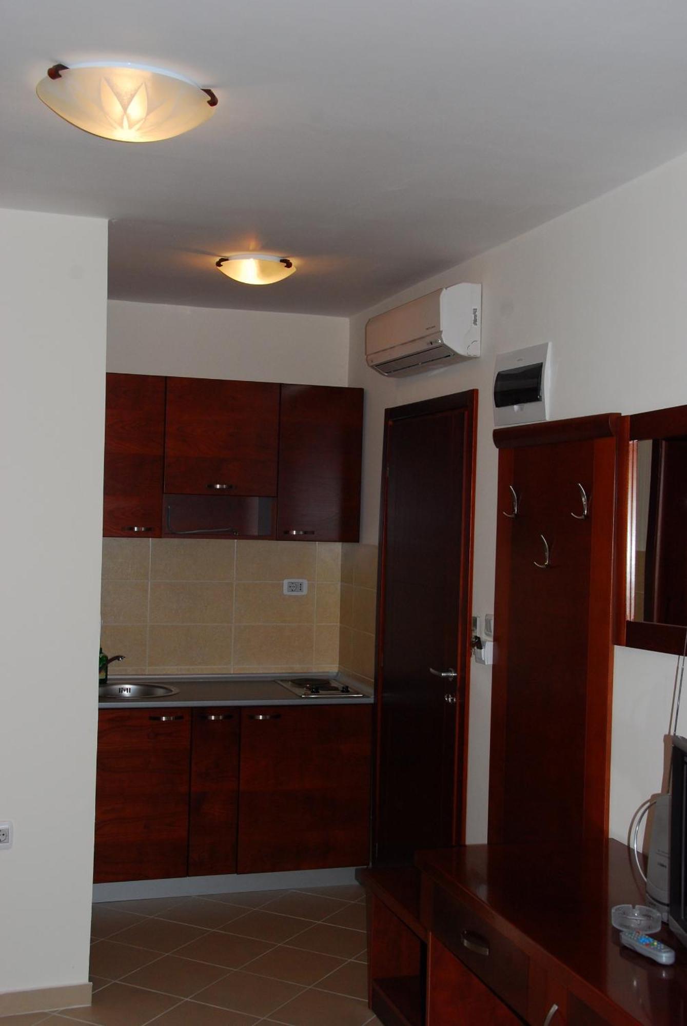 Apartments Krapina บุดวา ภายนอก รูปภาพ