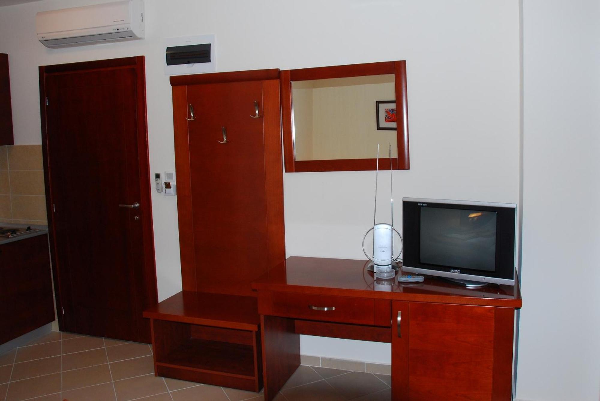 Apartments Krapina บุดวา ภายนอก รูปภาพ