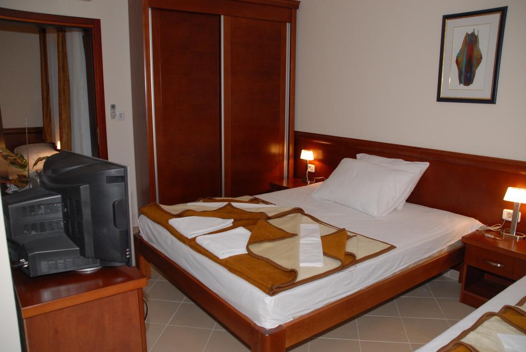Apartments Krapina บุดวา ภายนอก รูปภาพ