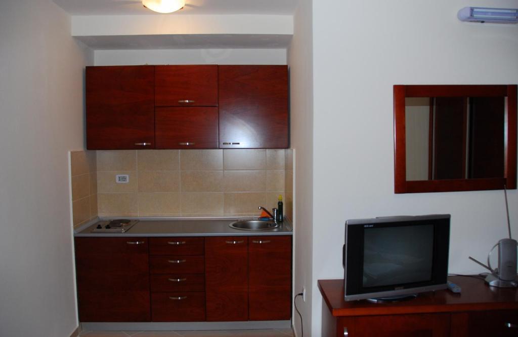 Apartments Krapina บุดวา ภายนอก รูปภาพ