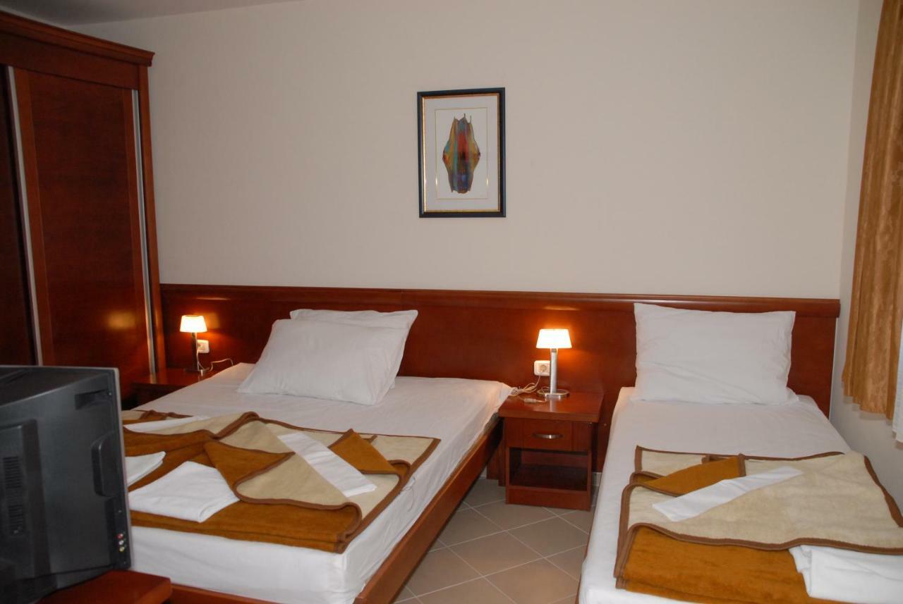 Apartments Krapina บุดวา ภายนอก รูปภาพ