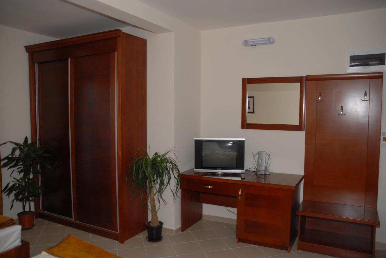 Apartments Krapina บุดวา ภายนอก รูปภาพ